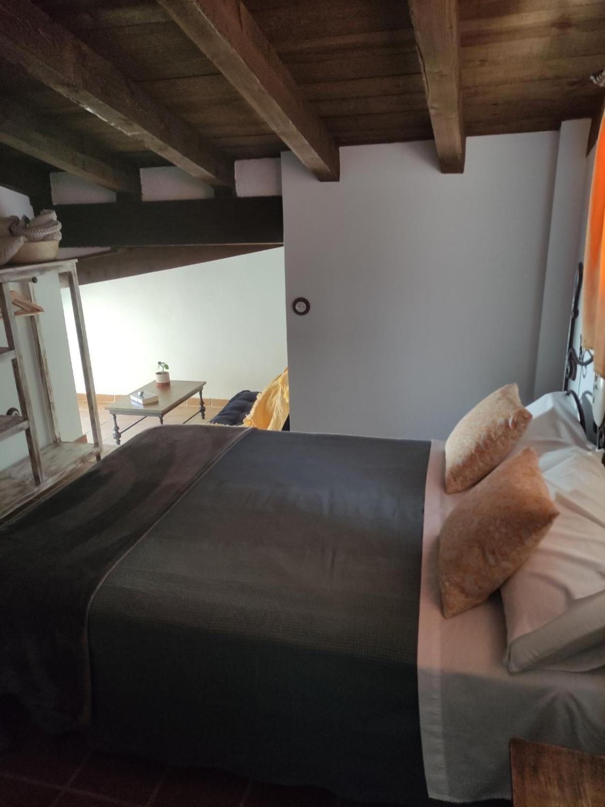 La Casa De La Abuela Amalia Lejlighed Arenas de San Pedro Eksteriør billede